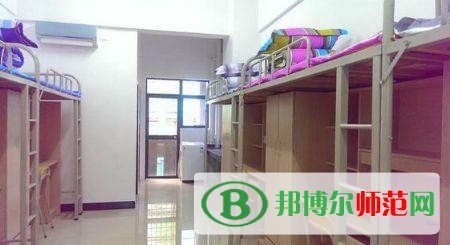 鶴崗師范高等?？茖W校宿舍