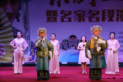 京劇社谷源琪、冀穎慧、孫新媛等演唱傳統(tǒng)京劇《穆桂英掛帥》選段