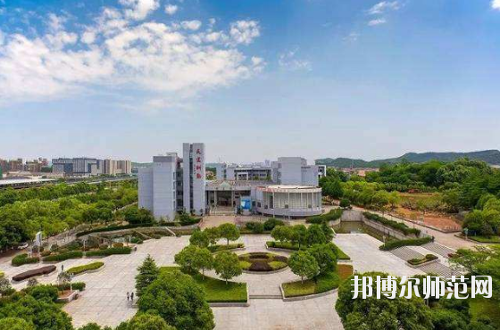 南京師范大學(xué)中北學(xué)院丹陽(yáng)校區(qū)招生辦聯(lián)系電話(huà)