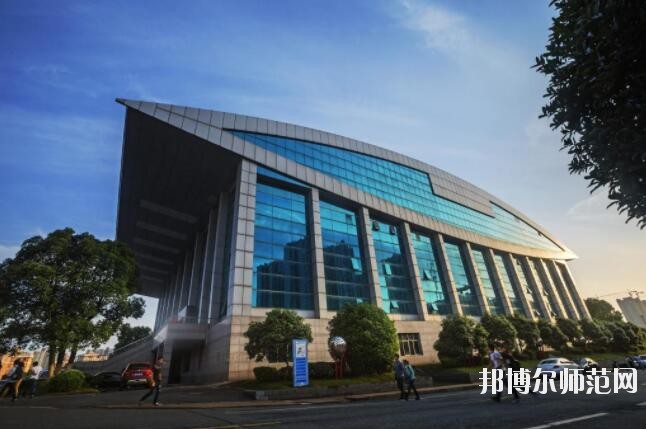 湖南涉外經(jīng)濟師范學院網(wǎng)站網(wǎng)址