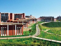 云南大學(xué)滇池師范學(xué)院楊林校區(qū)2023年學(xué)費、收費多少
