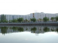 江漢藝術(shù)職業(yè)師范學(xué)院2023年學(xué)費、收費多少