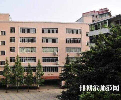 達(dá)州高級技工幼兒師范學(xué)校網(wǎng)站網(wǎng)址