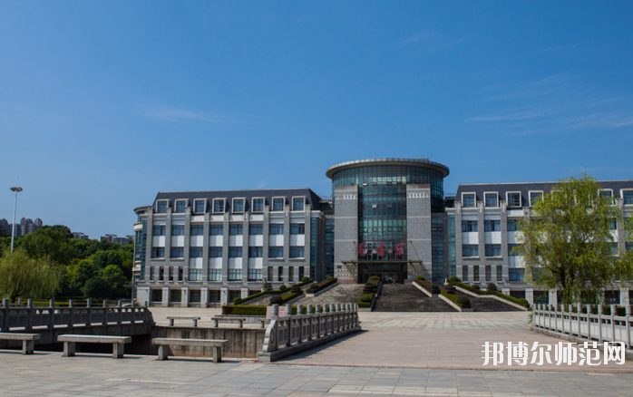 長(zhǎng)沙2020年讀幼師學(xué)校要多少錢(qián)