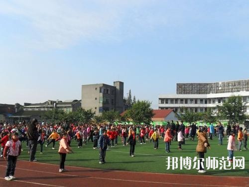 孝泉師范學校2023年學費、收費多少