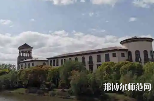 上海外國語師范大學(xué)賢達(dá)經(jīng)濟(jì)人文學(xué)院虹口校區(qū)2023年報名條件、招生要求、招生對象
