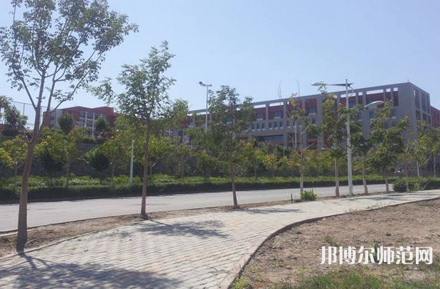 烏魯木齊職業(yè)師范大學(xué)2023年報(bào)名條件、招生要求、招生對(duì)象