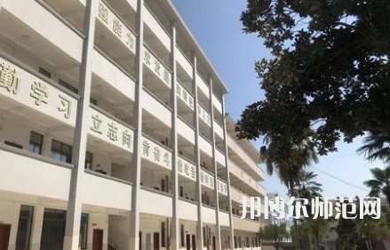 2023年桂林興安師范學(xué)校報(bào)名條件、招生對(duì)象