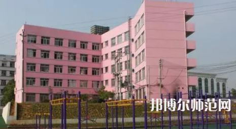 2023年達(dá)州高級(jí)技工幼兒師范學(xué)校報(bào)名條件、招生對(duì)象