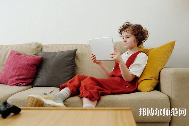 滇西科技師范學(xué)院介紹、地址