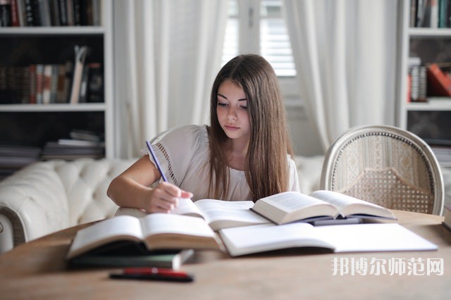 新疆大學師范學院南校區(qū)介紹、地址