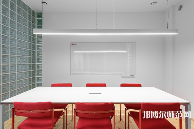 榆林礦業(yè)能源化工師范學(xué)校介紹、地址